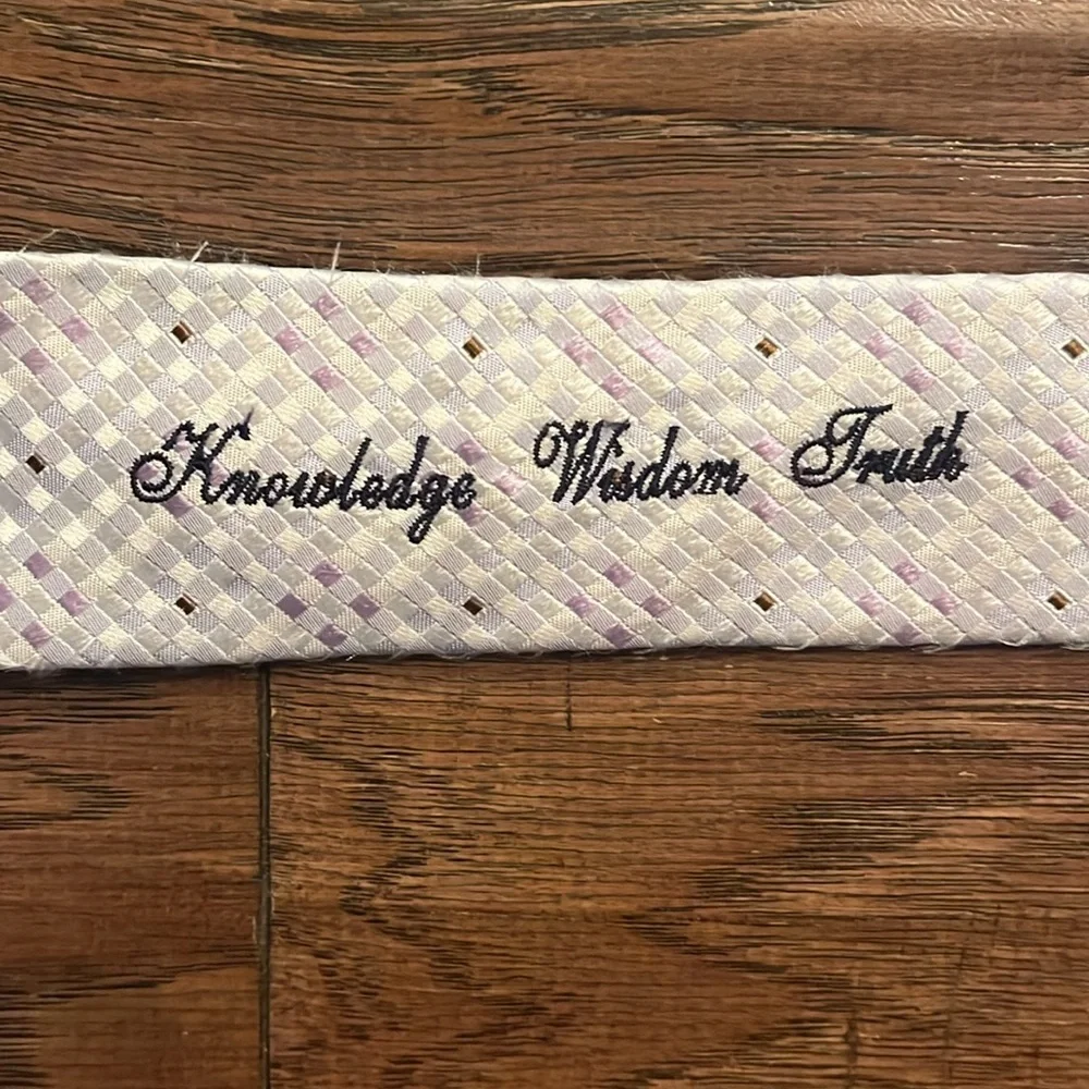 Robert Graham Light Blue Silk Tie with Pink/Purple Floral and Geometric Designs - Picture 5 of 7